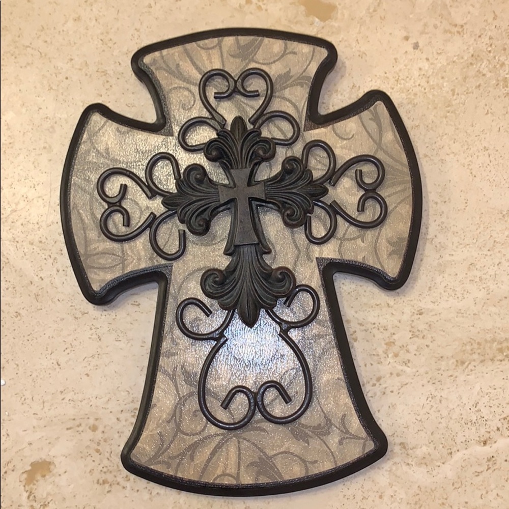 🔥🆕 Brown/Tan Cross with Accents
